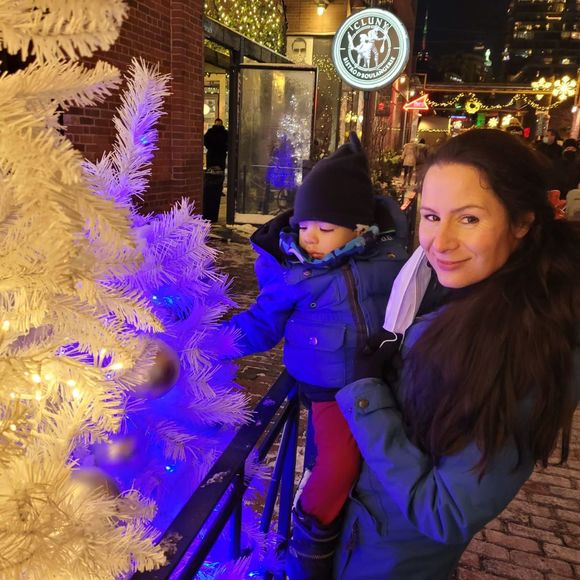 Meet your Posher, Mira - Picture 1 of 1